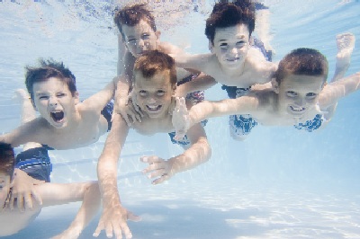 kids under water game kids under water game